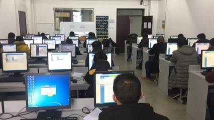 信息技術(shù)實訓(xùn)中心 賦能社會考試，引領(lǐng)專業(yè)咨詢服務(wù)