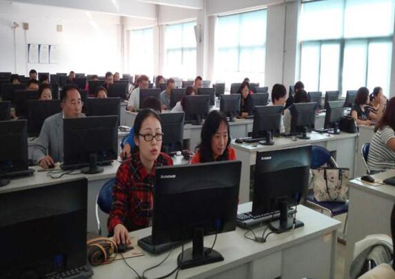 醫學人文部成功舉辦計算機應用能力測試與培訓，提升信息技術咨詢服務效能